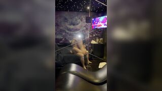 đủ tư thé với bé 2k8 trắng trẻo con nhà gia giáo