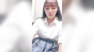 Gái xinh nhật bản thủ dâm sau giờ học