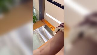DƯỚI VÁY BÉ SUGAR BABY