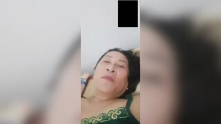 Gu mặn gạ địt cô trên 50 tuổi