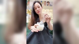 Em nào 18cm bắn tinh vào cốc này cho chị ăn nhé
