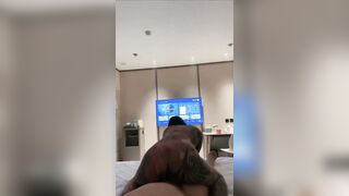 Em ghệ xăm trổ kín người mông to vú bự dập cực sướng,máy dập phiên bản chị đại