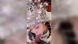Được em bú cu tận tình sau buổi văn nghệ tổng kết năm học