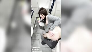 pupu mặt xinh lồn múp địt nhau với bạn trai trong phòng thay đồ #2