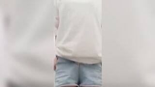 Em hs love 11 Giả vờ đi tắm để vào banh lồn xoa vú cho a yêu xem