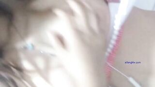 E sinh viên Loli kính cận, Vào WC Đại học Khoe Vú móc lồn rậm lông live sex