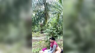 Nứng cặc xin chị họ đụ 1 cái, chị nói ra sau vườn vắng hôm nay chị đụ mày.