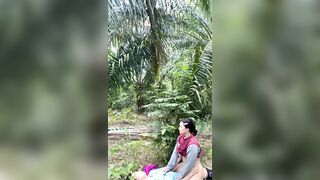 Nứng cặc xin chị họ đụ 1 cái, chị nói ra sau vườn vắng hôm nay chị đụ mày.