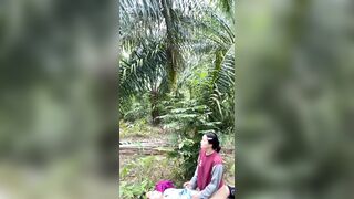 Nứng cặc xin chị họ đụ 1 cái, chị nói ra sau vườn vắng hôm nay chị đụ mày.