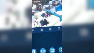 Học sinh BJ ngay tại trong tiệm trà sữa,  bây giờ các bé liều thật