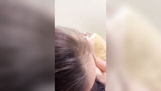 đang ngủ ngon thì bị bé sinh viên lôi con cu ra nghịch