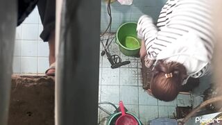 quay lén em gái ( tất cả quỳ xuống )