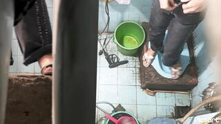 quay lén em gái ( tất cả quỳ xuống )
