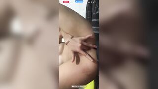 Pôngg Lờ Múppp live móc bím trên Telegram