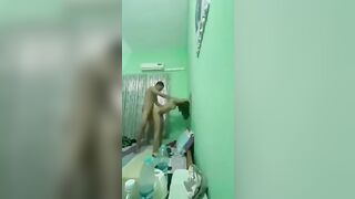 Con em họ sang chơi địt nhau với anh họ cặc to dâm phần 2
