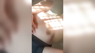 E Vy 2kar9 xoa chem chép nước lênh láng 7