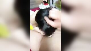 Sợ con bị bắt nạt,bà mẹ mỗi ngày rủ thanh niên về phòng rồi bú cu cả chiều