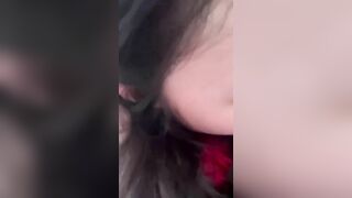 Chị họ 23 tuổi cho thằng em trai 18 tuổi đụ doggy trong nhà tắm.