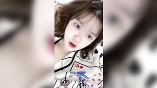 Vừa địt người yêu về mà e vẫn còn nứng nên phải thủ dâm