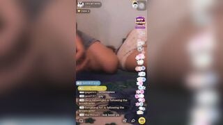 Bệnh vl, lén lột quần lót nhỏ em ra ngửi còn live quay lại