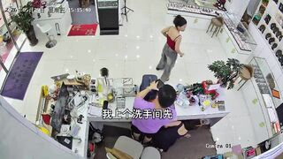 Đang hôn chuẩn bị bóp vú con bồ thì con vợ đế, màng thoát thân đẳng cấp của con bồ.