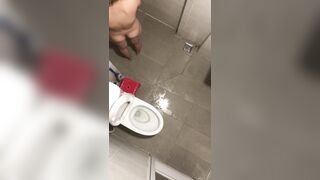Quay lén vợ bạn tắm 3
