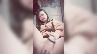 Genz non tơ tập tành show dú thủ dâm với dưa leo - 3 (Teen,loli)