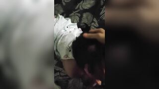 Nứng thật bắt vợ thằng em bú cặc khi nó ngủ say cặc lọ nằm kế bên.