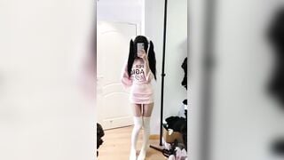 Nhảy cùng e gái loli