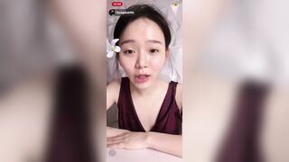Em hàng vú bự Việt Nam cực dâm livetream trên tiktok show cả vú với đầu ti #2