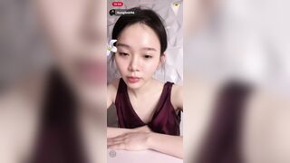 Em hàng vú bự Việt Nam cực dâm livetream trên tiktok show cả vú với đầu ti #2