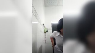 Em rau 2k9 hàng non móc lồn thủ dâm kích thích siêu dâm