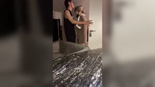 Gạ địt con bạn thân mình dây hàng ngon siêu dâm