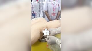 ngượng chín mặt. May chỉ là mô hình..