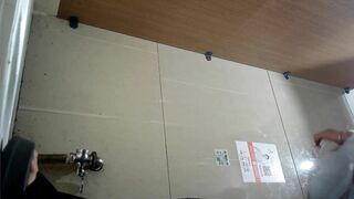 có 1 không 2 quay lén nhà vệ sinh nữ toàn các em non tơ xinh xắn - phần 3