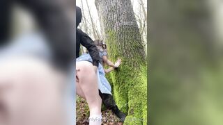 Sói đen hấp diêm công chúa mặc váy xanh trong rừng =)))