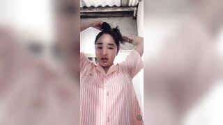 Gái xinh chubby live không mặc quần mông to dâm