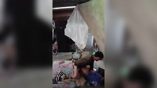 Cháu trai 17 tuổi bị dì họ bắt vừa đụ, vừa xem phim sex vừa đụ.