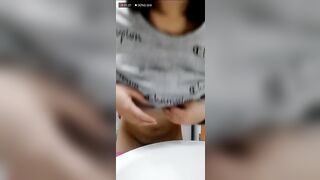 Lúc call e nó vui vẻ như thế mà nỡ lòng nào