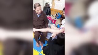 Thầy pháp bắt vong ở bẹn và vú 2 gái xinh, khôn như thầy quê con đầy 🤣