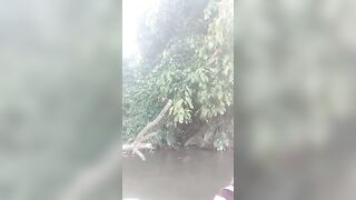 Quay lén em tắm 5