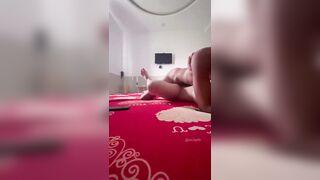 Ngọc Hân nứng lồn dưới MO TA9
