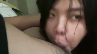 "Nhỏ anh thích có nuốt lút cán được cả con cặc anh như em không"