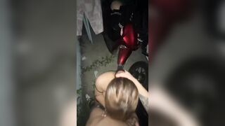 Địt em đồng nghiệp có chồng trong bãi gửi xe công ty phần 2
