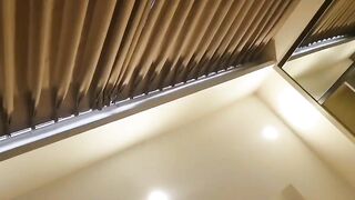 Cho vợ some cùng thằng bạn thân
