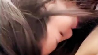 Đưa em đi du lịch là được thịt em thôi