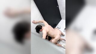 Anh traii và em gasi học cùng trường,trong buổi dạ hội,hai đứa xuất hiện như một cặp