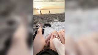 Cặp đôi dâm đãng làm tình public chỗ đông người
