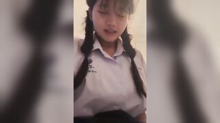 Con bạn thân cưỡi cặc dâm đãng quay lại làm kỉ niệm