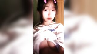 bé k10 phổng phao vú vê cứ tròn như này ai mà chịu được - phần 1